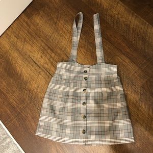 ✨Plaid Overall Skirt✨